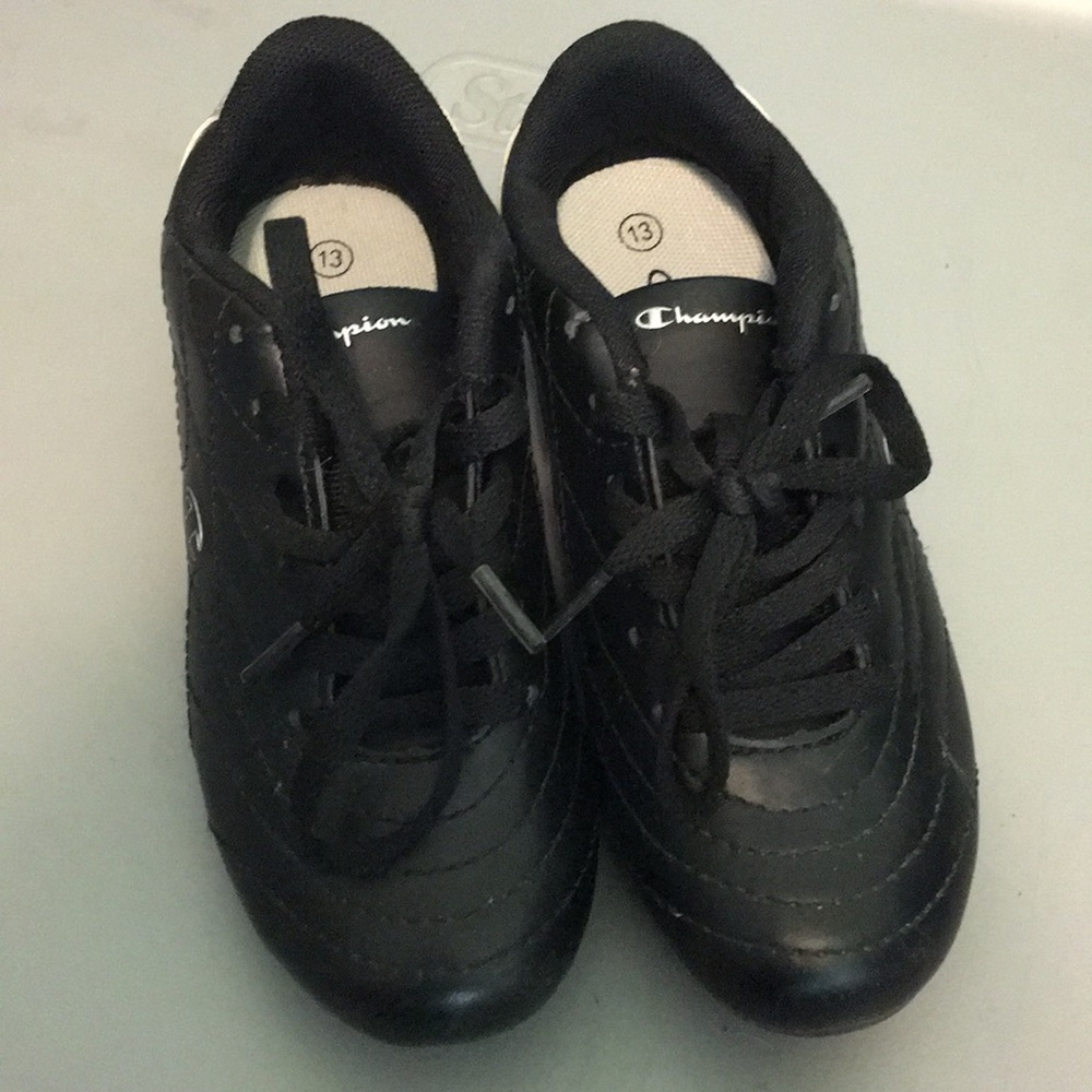 Kids cleats